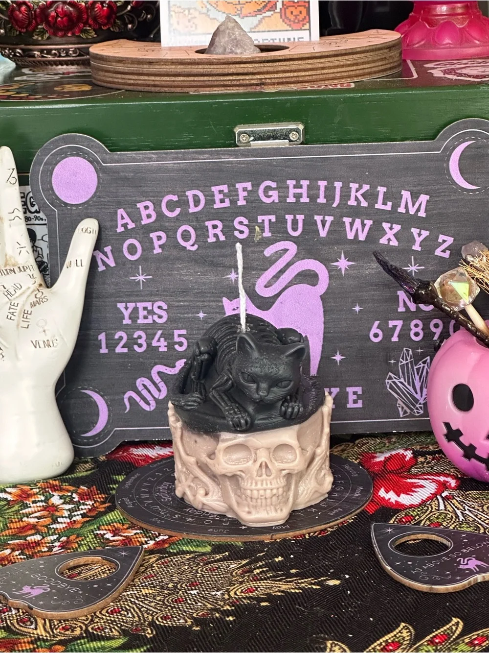 Graveyard Familiar Candle